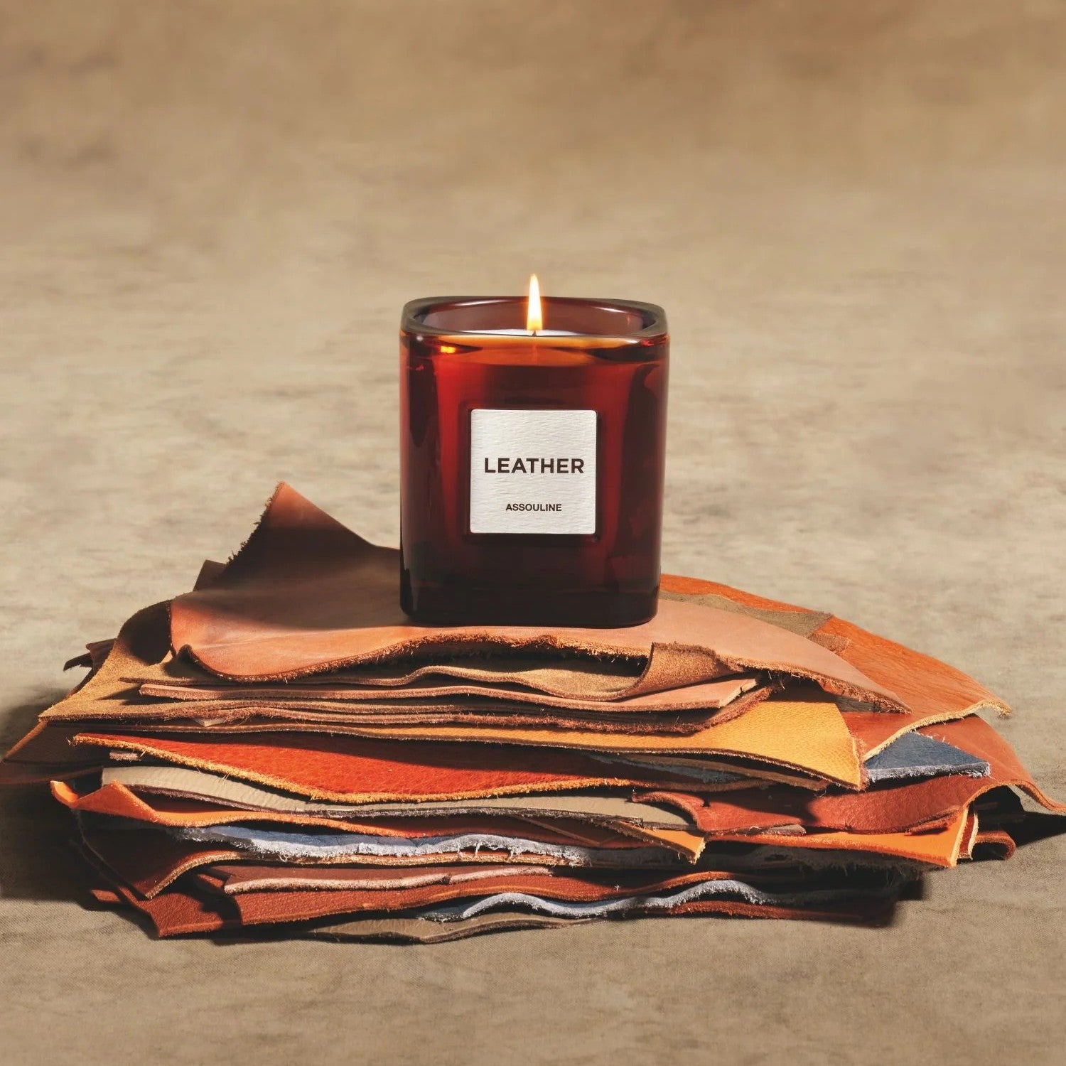Assouline - Library Leather Candle