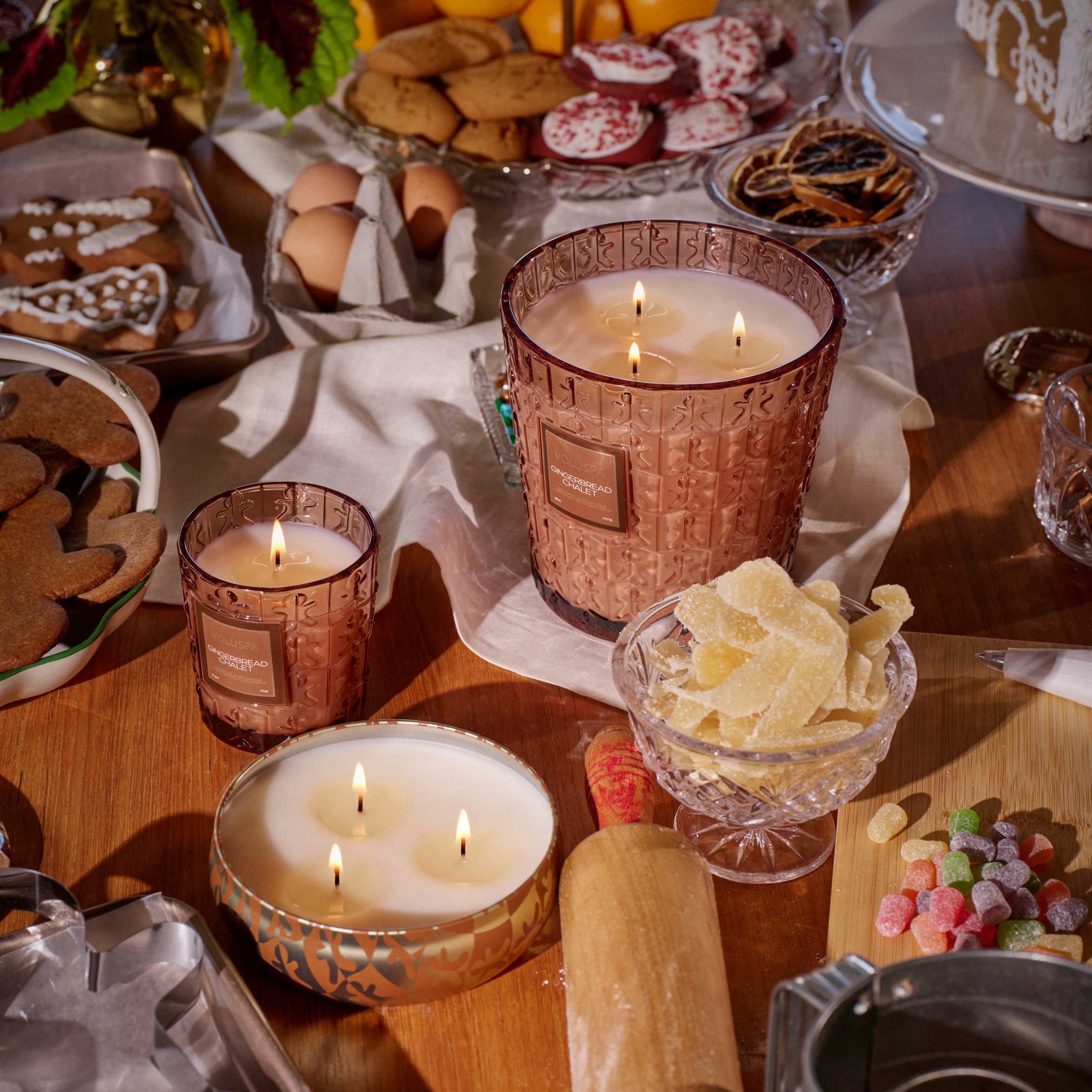 Voluspa - Gingerbread Chalet Classic Candle