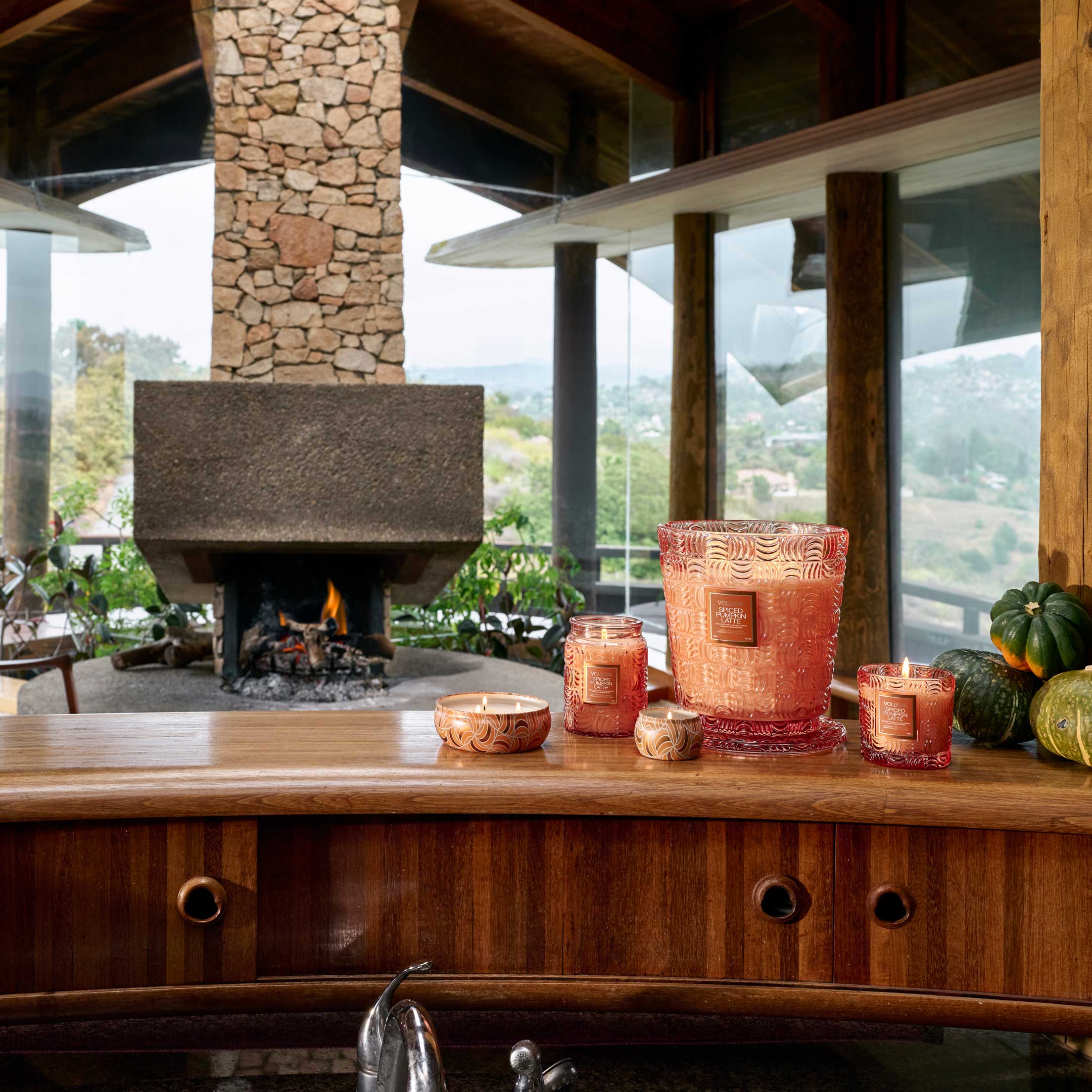 Voluspa - Spiced Pumpkin Latte 5 Wick Hearth Candle