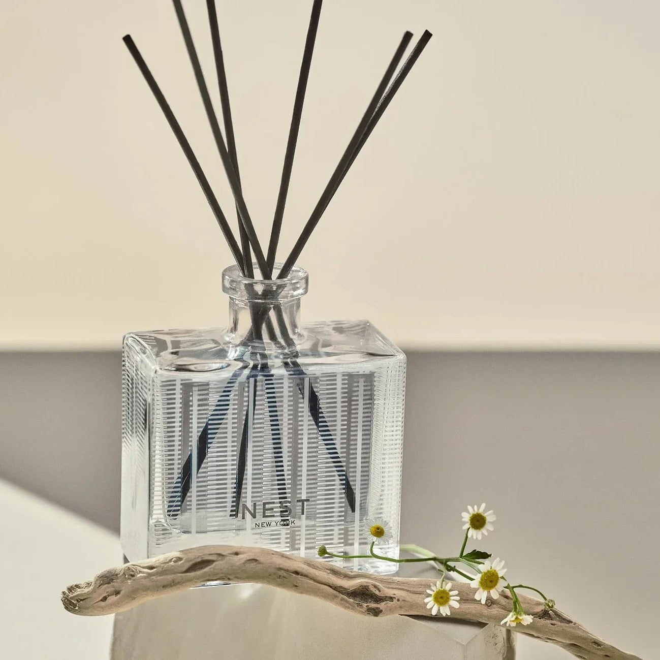 Nest - Driftwood & Chamomile Diffuser