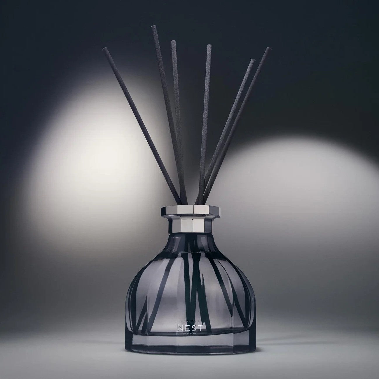 Nest - Voyages Oud Mystique Diffuser