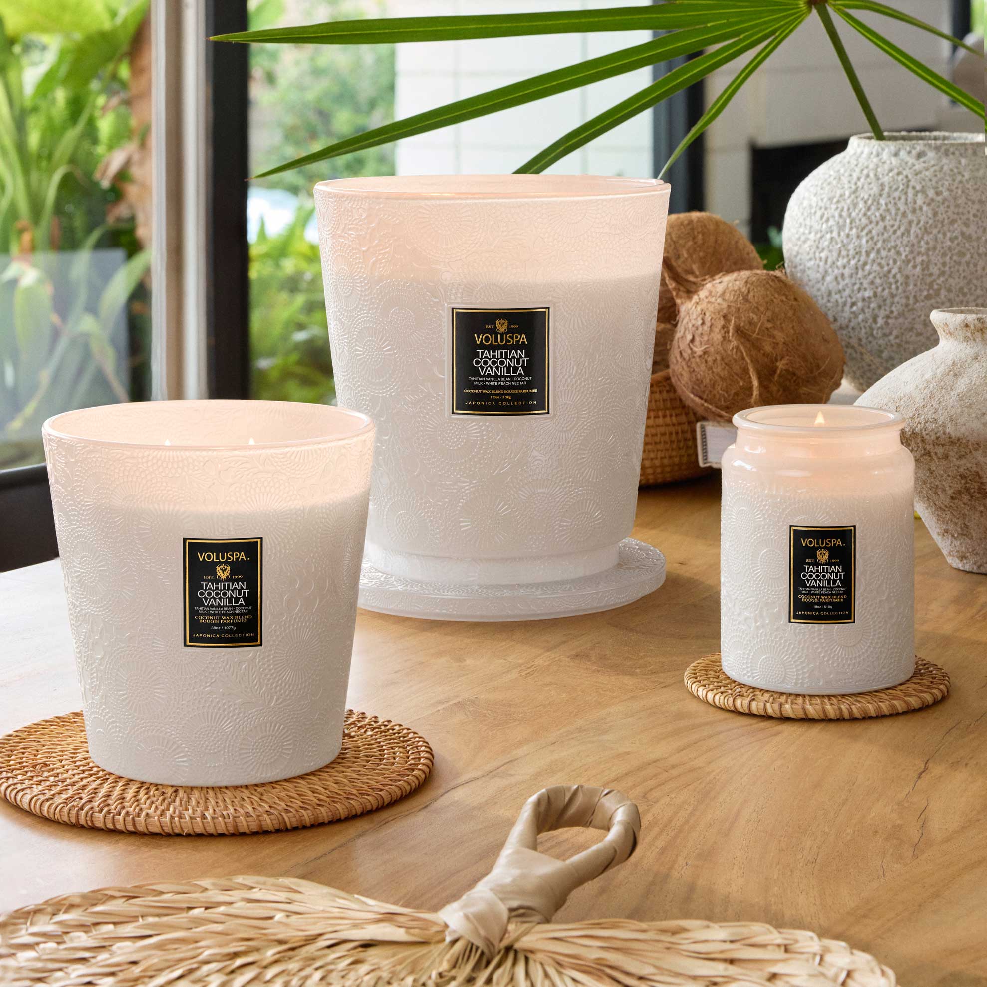 Voluspa - Tahitian Coconut Vanilla 5 Wick Hearth Candle