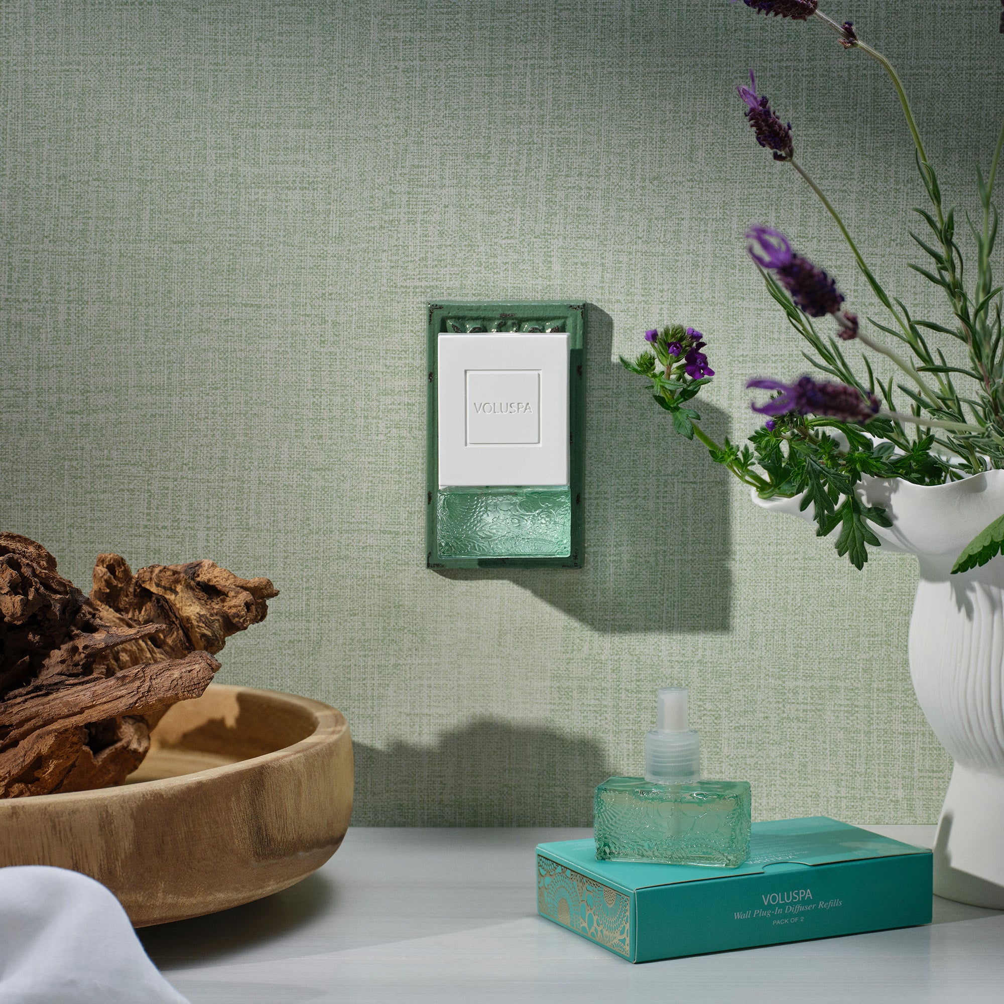 Voluspa - French Cade Lavender Wall Plug-In Diffuser Starter Kit