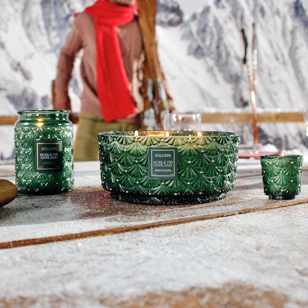Voluspa - Noble Fir Garland Centerpiece Candle