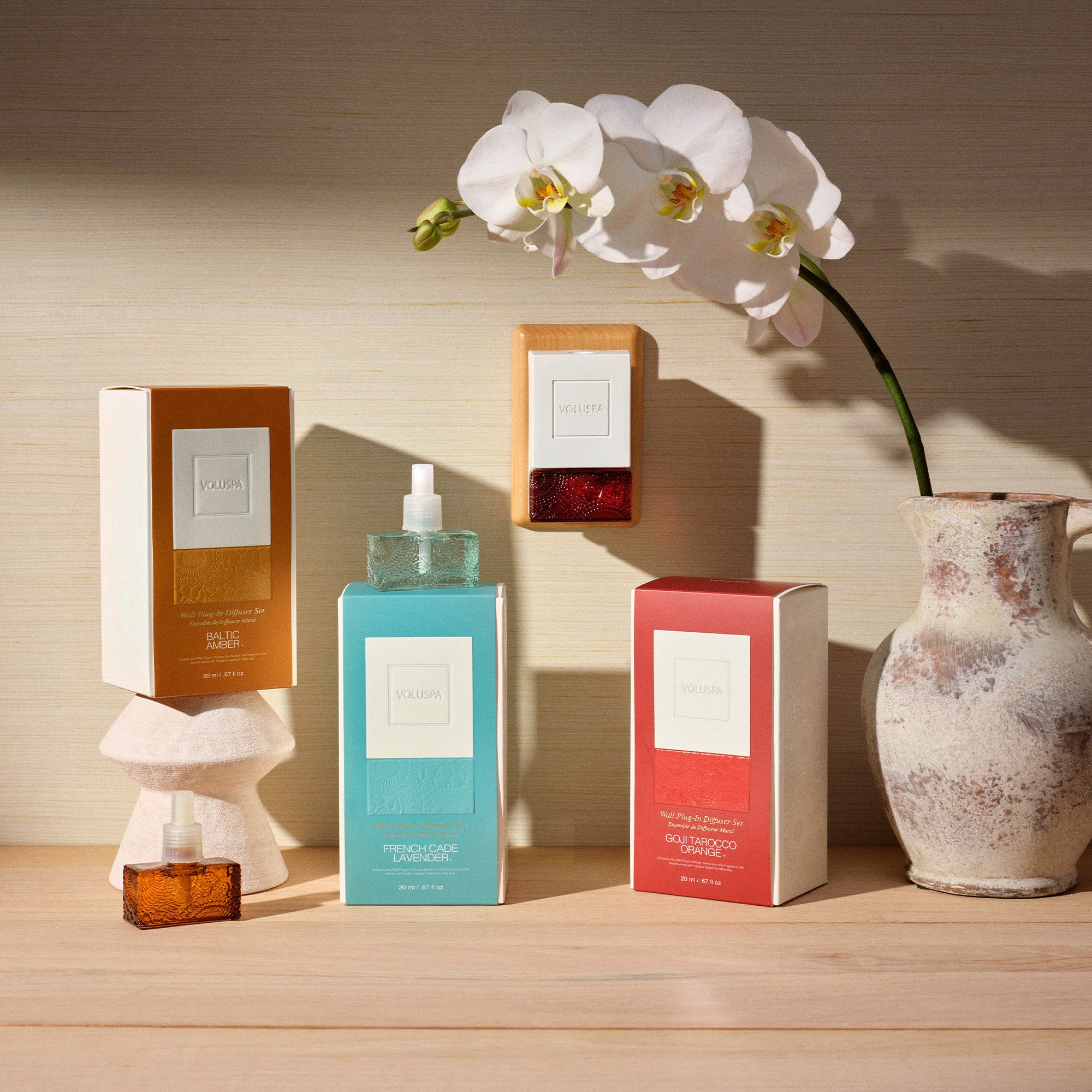 Voluspa - Mediterranean Lemon Wall Plug-In Diffuser Starter Kit