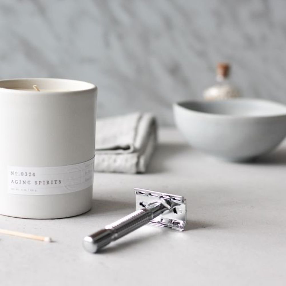 Aerangis - No. 0324 Aging Spirits Candle