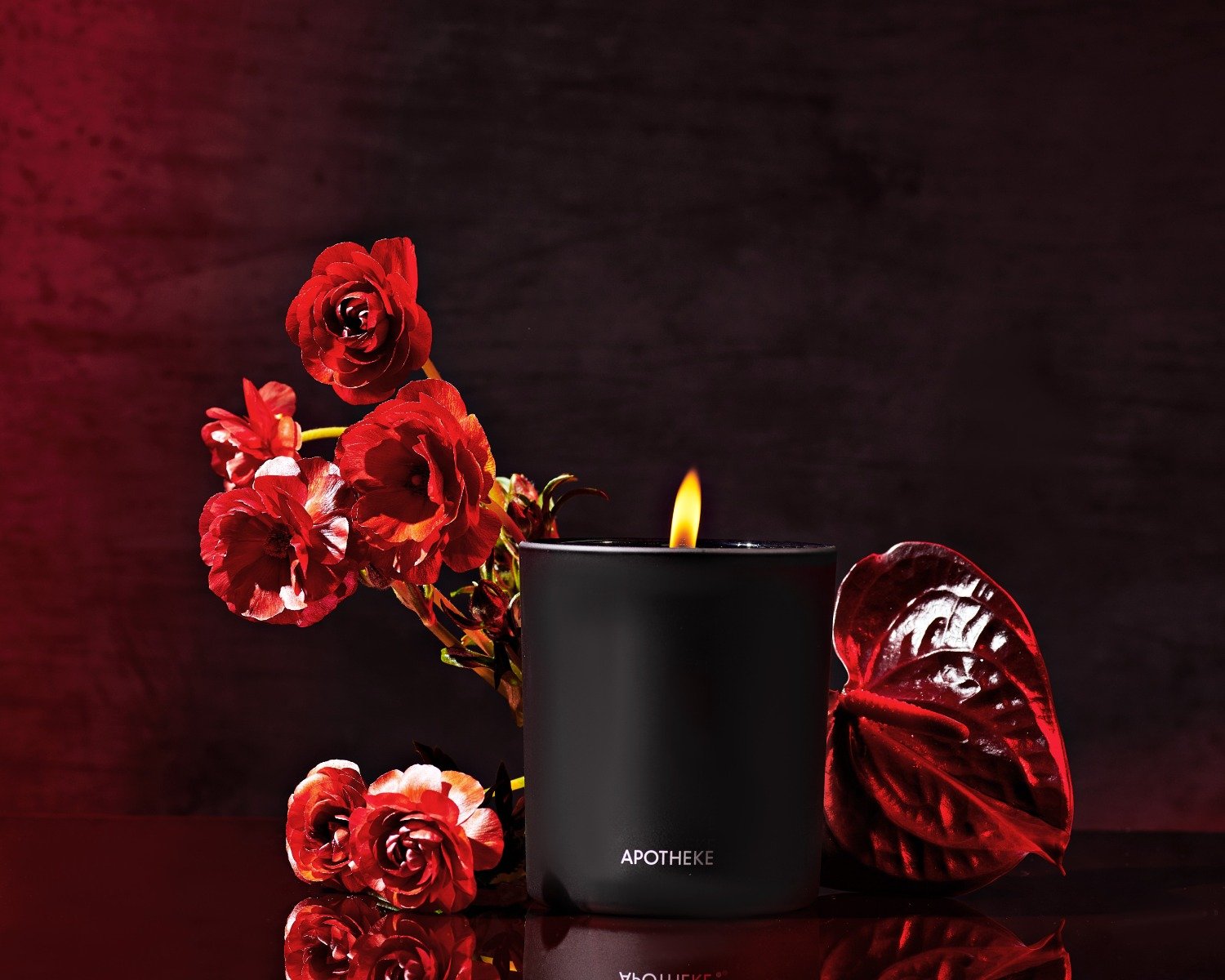 Apotheke - Charcoal Rouge Candle