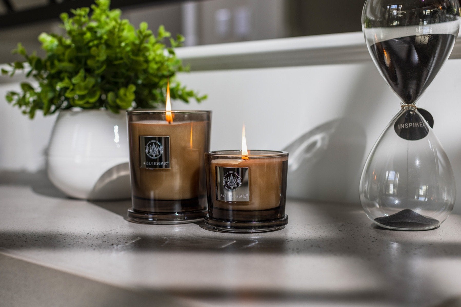 Aquiesse - Pomegranate Sage Medium Candle