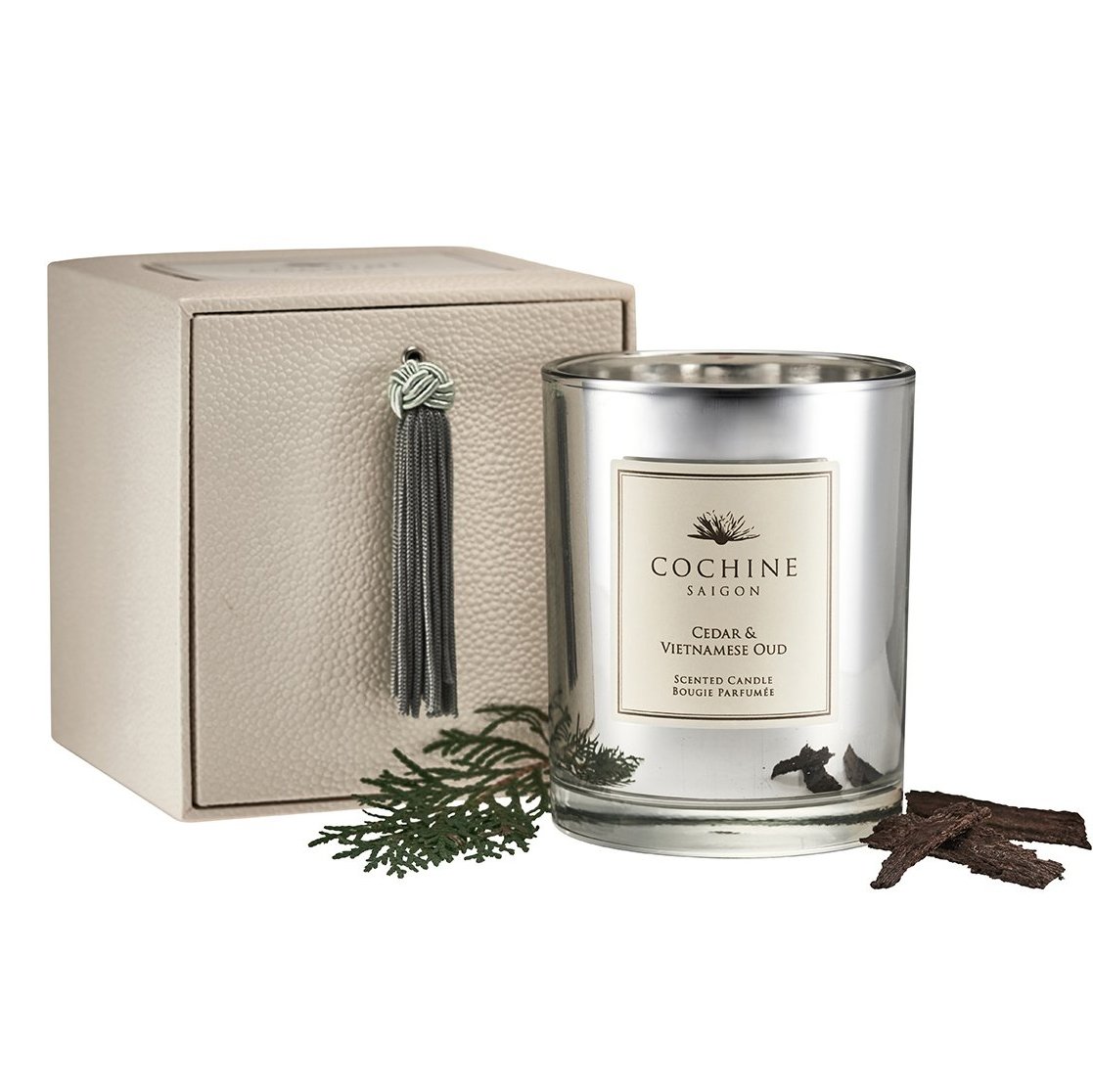 Cochine - Cedar & Vietnamese Oud Candle