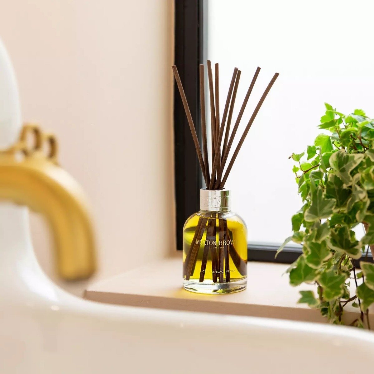 Molton Brown - Black Pepper Re-Charge Diffuser