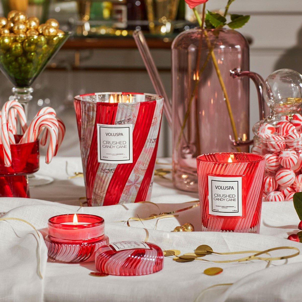 Voluspa - Crushed Candy Cane Classic Candle
