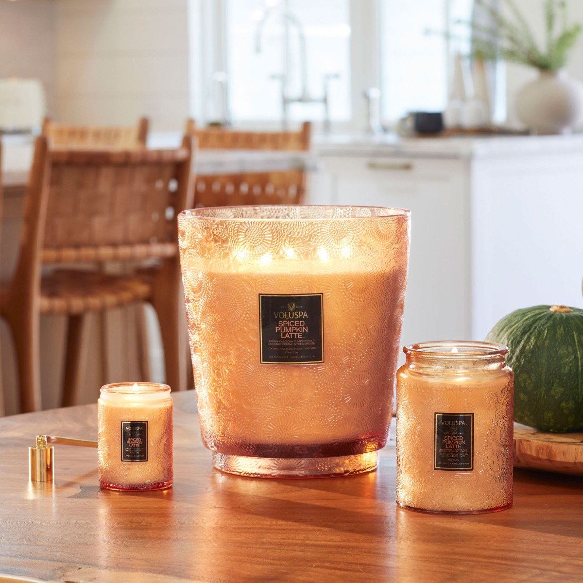 Voluspa - Spiced Pumpkin Latte Embossed Small Glass Candle