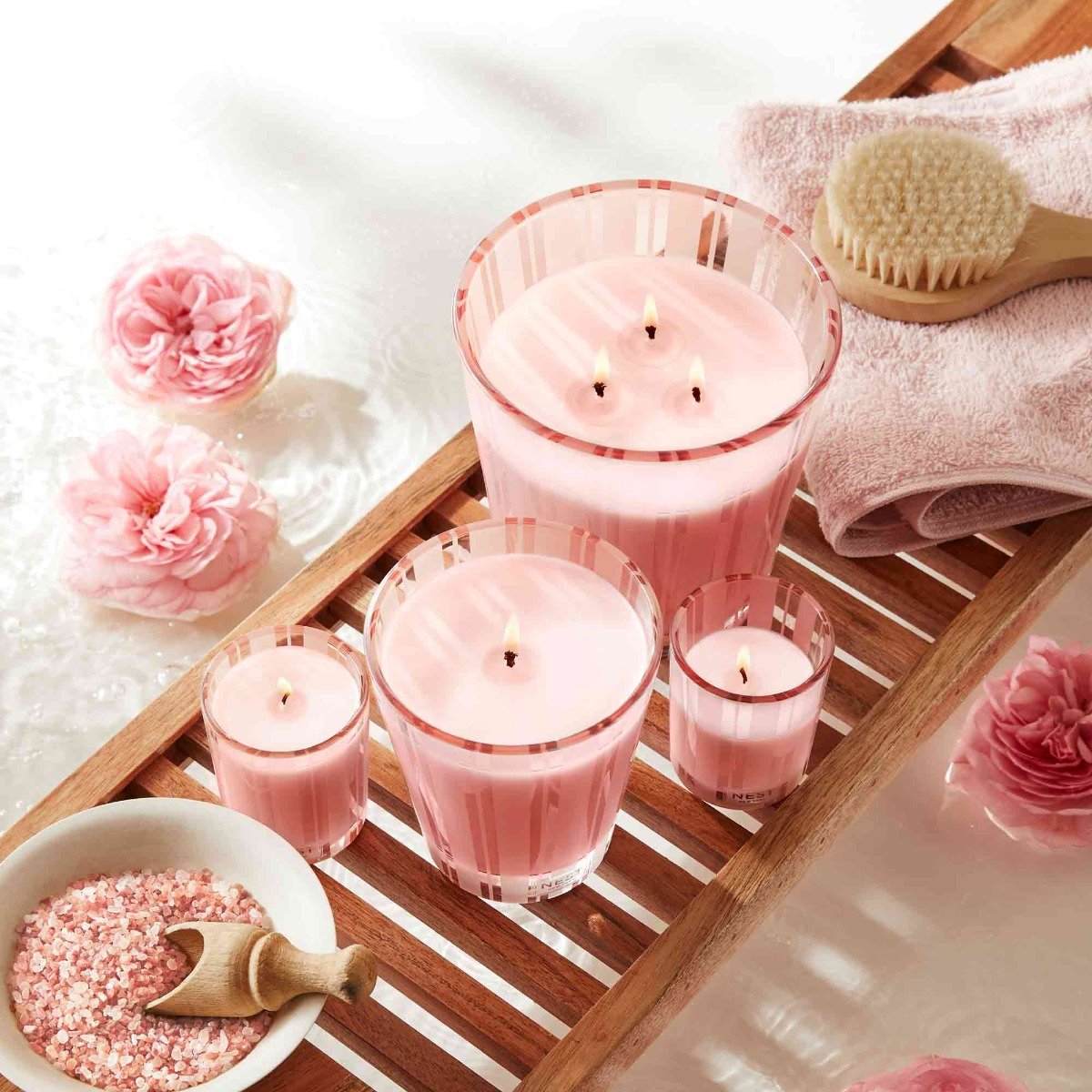 Nest - Himalayan Salt & Rosewater 3 Wick Candle