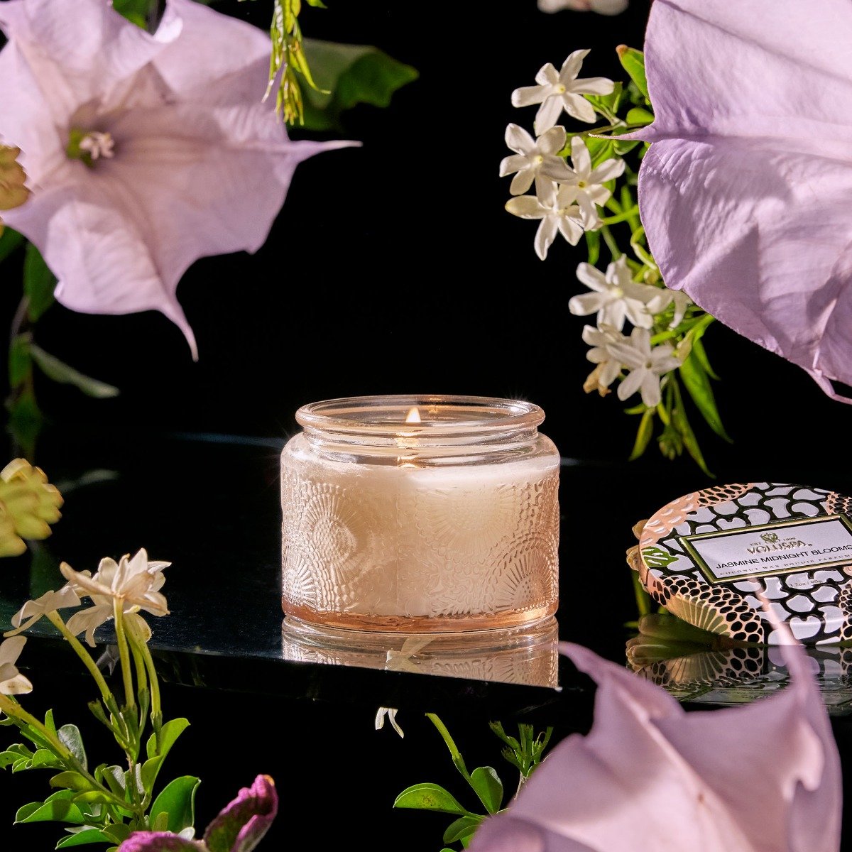 Voluspa - Jasmine Midnight Blooms Small Glass Jar Candle