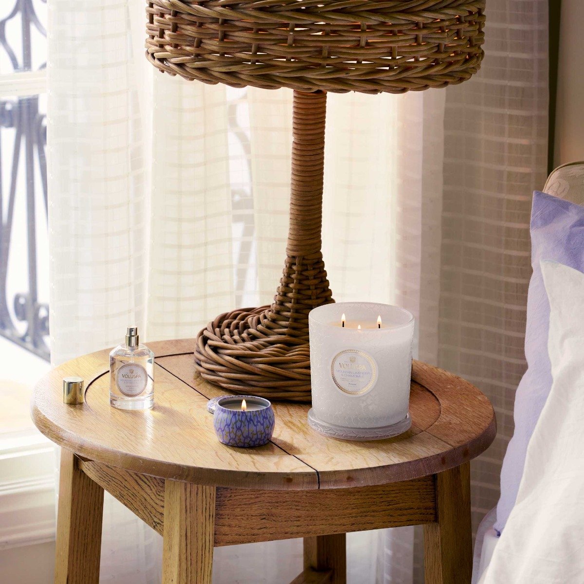 Voluspa - Mountain Lavender & Chamomile Luxe Candle