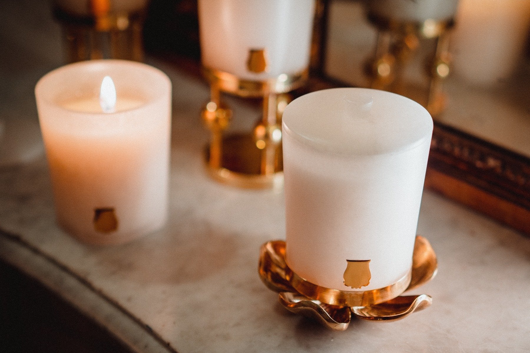 Trudon - Atria (Iris & Amber) Alabaster Candle