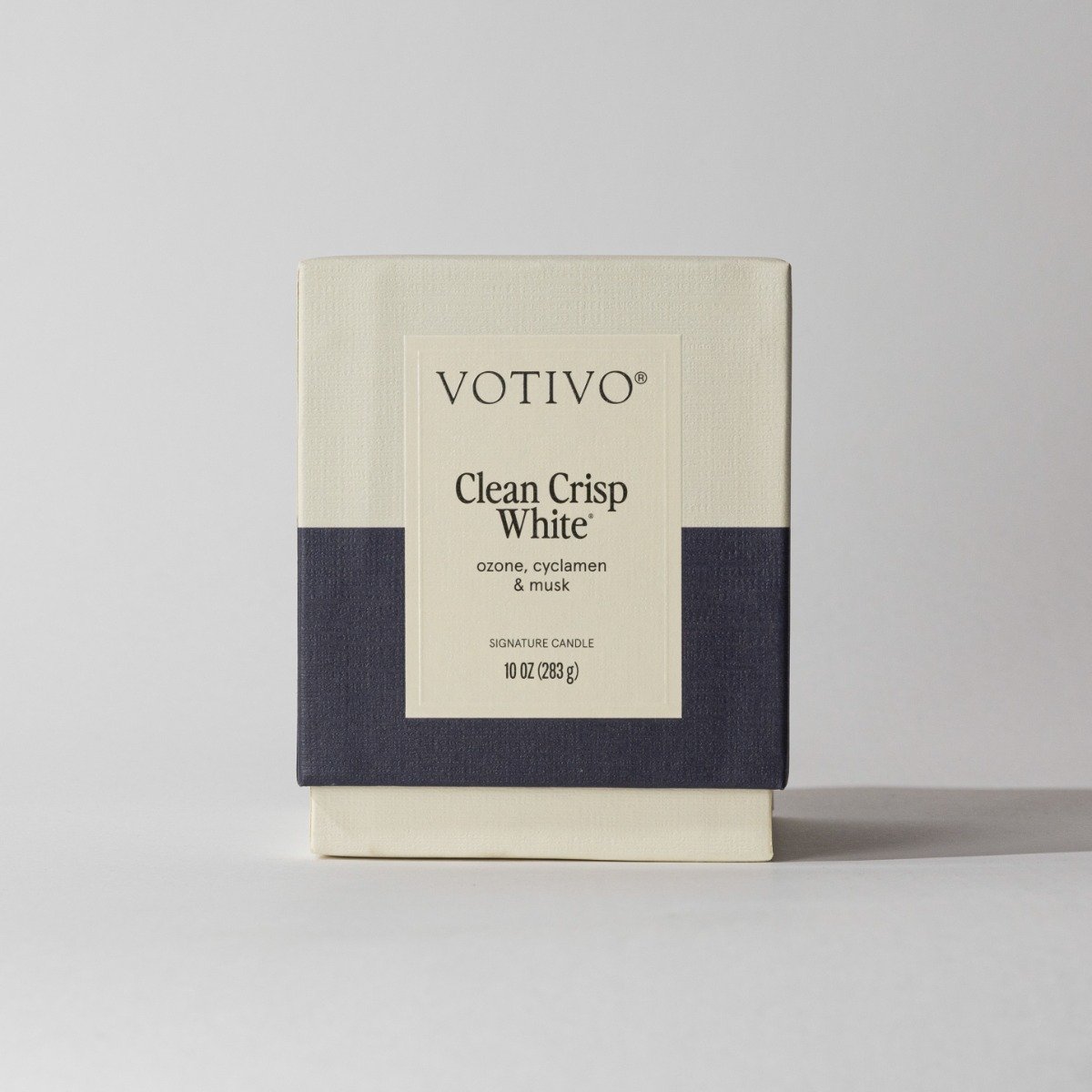 Votivo - Clean Crisp White Signature 10oz Candle