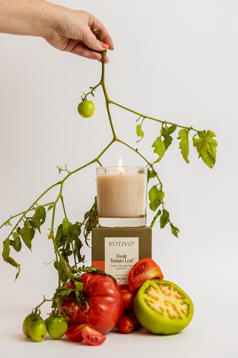 Votivo - Fresh Tomato Leaf Signature 10oz Candle