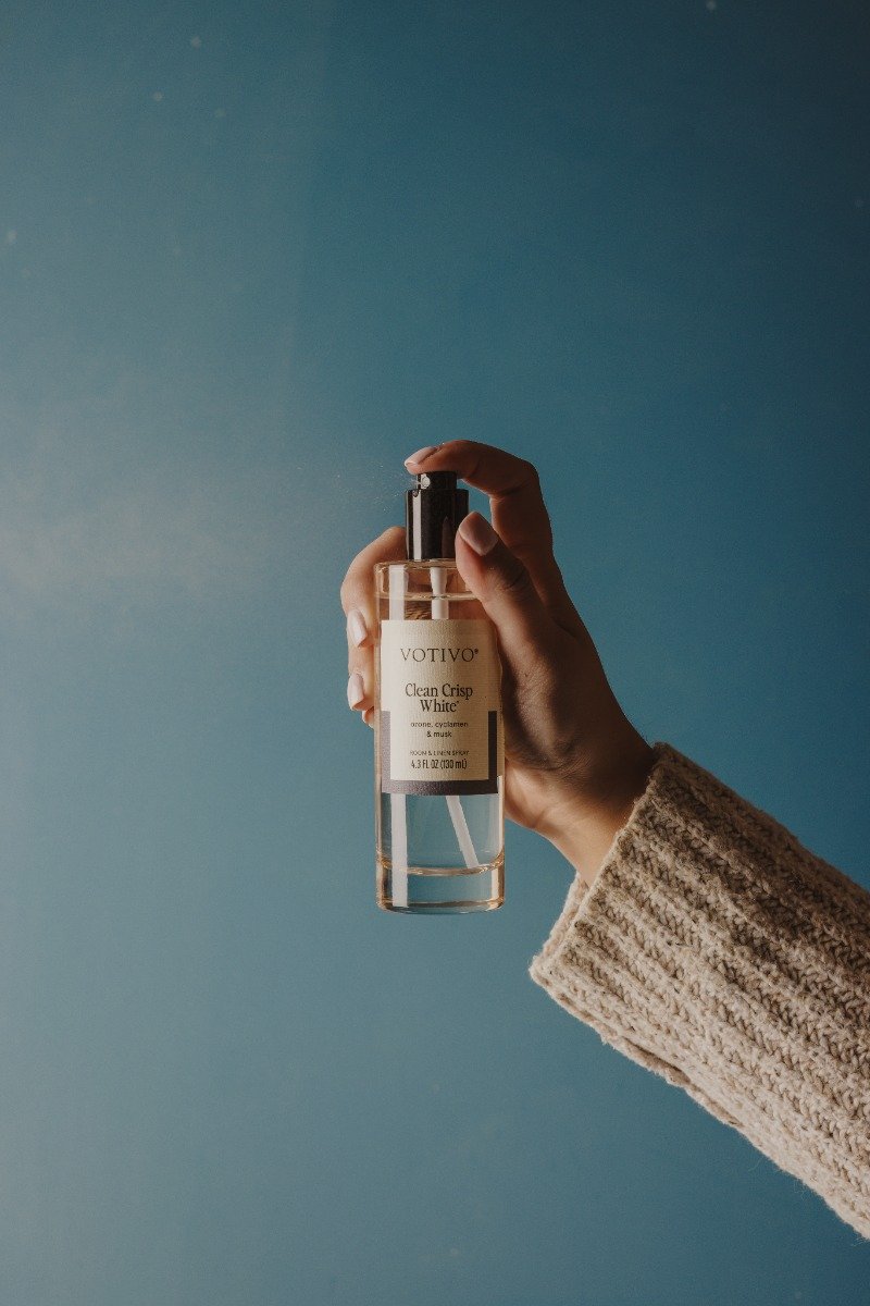 Votivo - Clean Crisp White Room & Linen Spray