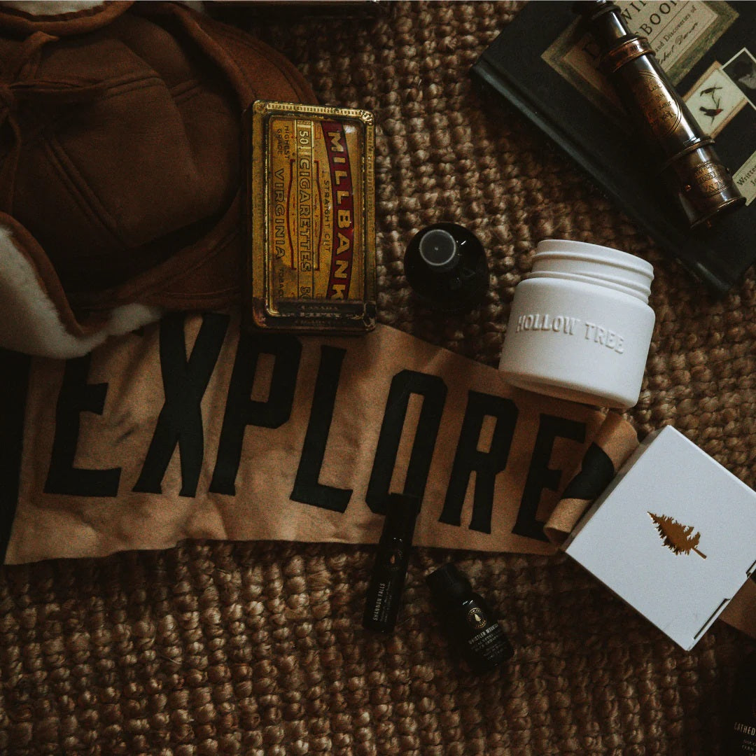 Hollow Tree - Lumberjack (Santal) Candle