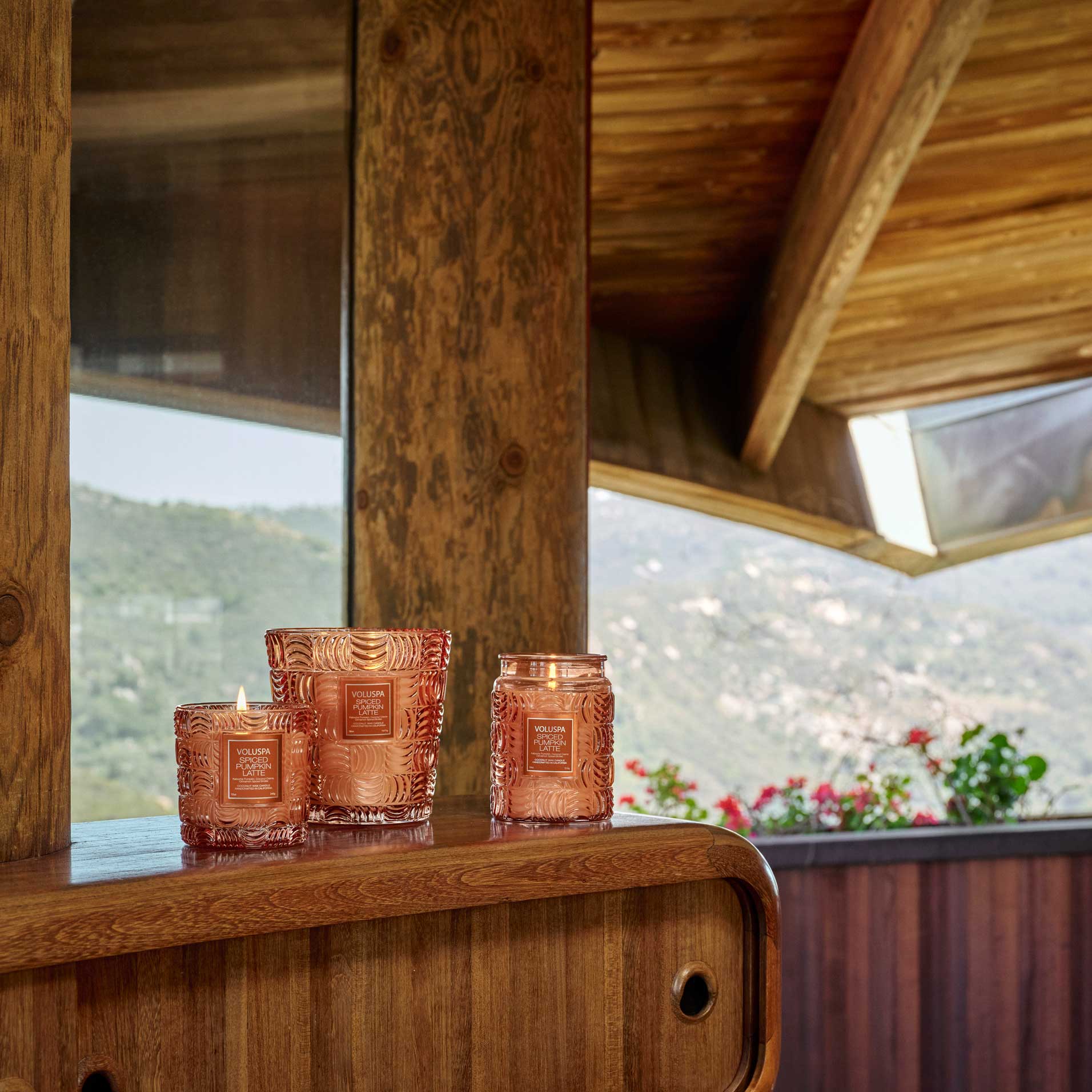 Voluspa - Spiced Pumpkin Latte 3 Wick Hearth Candle