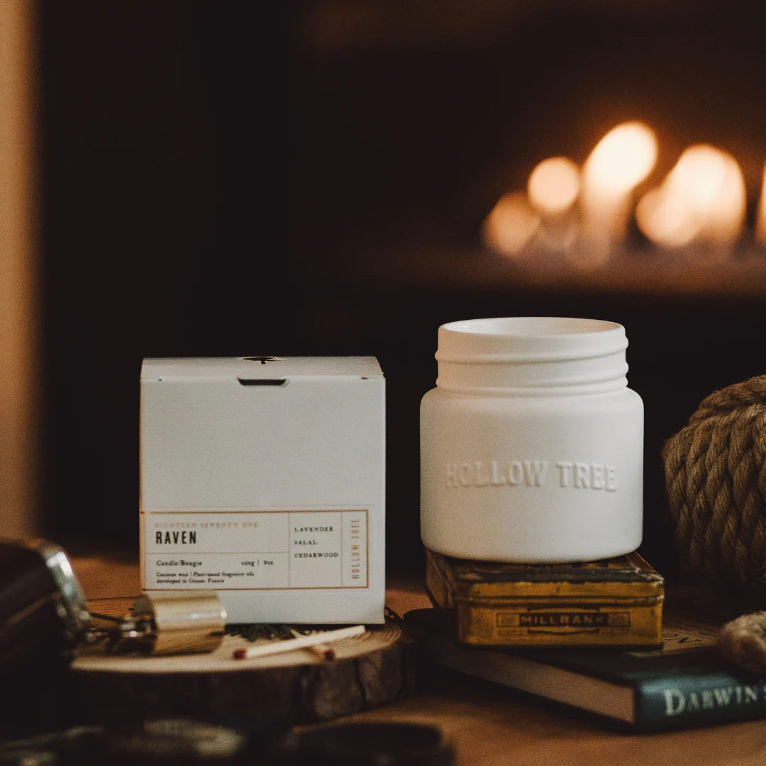 Hollow Tree - Raven (Black Pepper) Candle