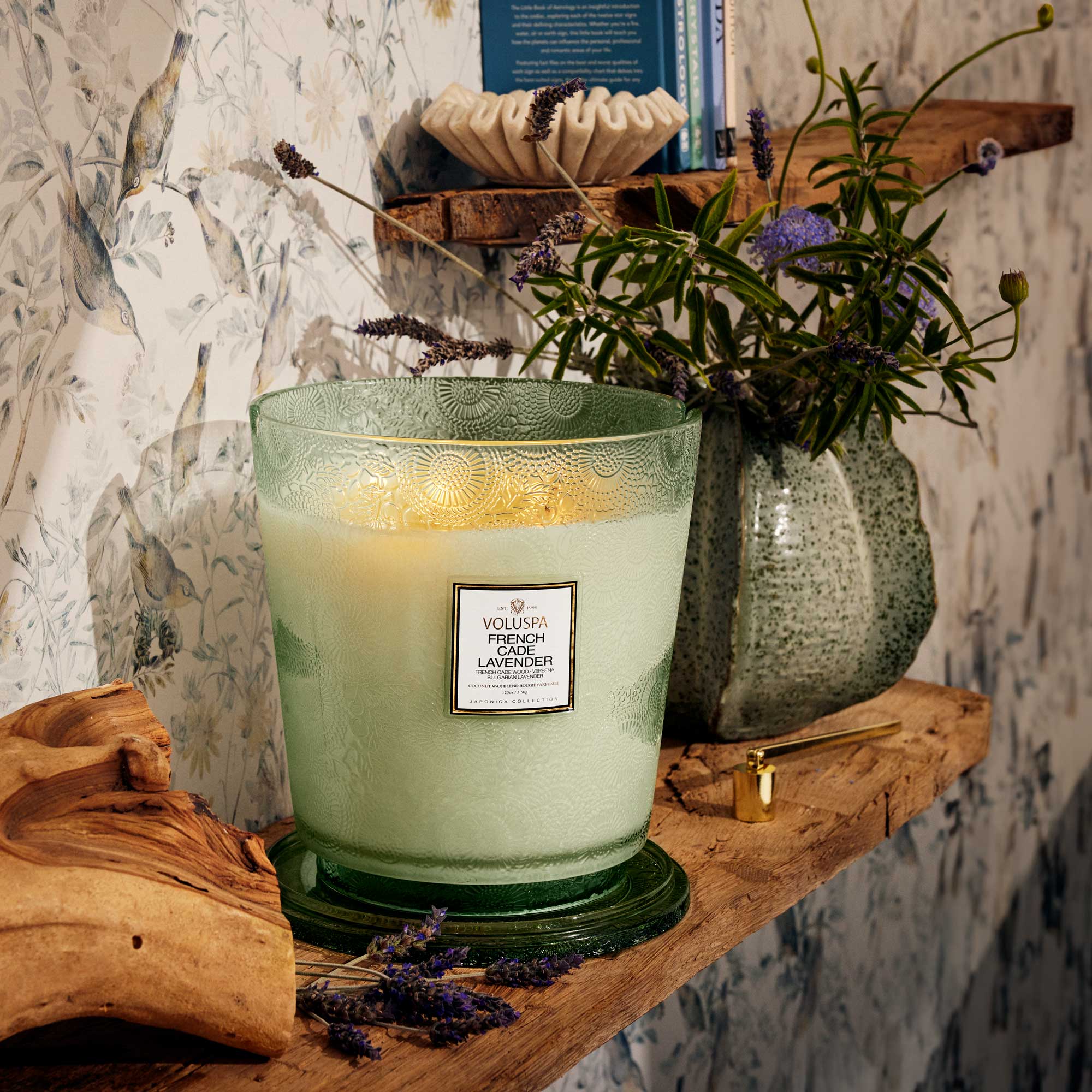 Voluspa - French Cade Wood & Lavender 5 Wick Hearth Candle