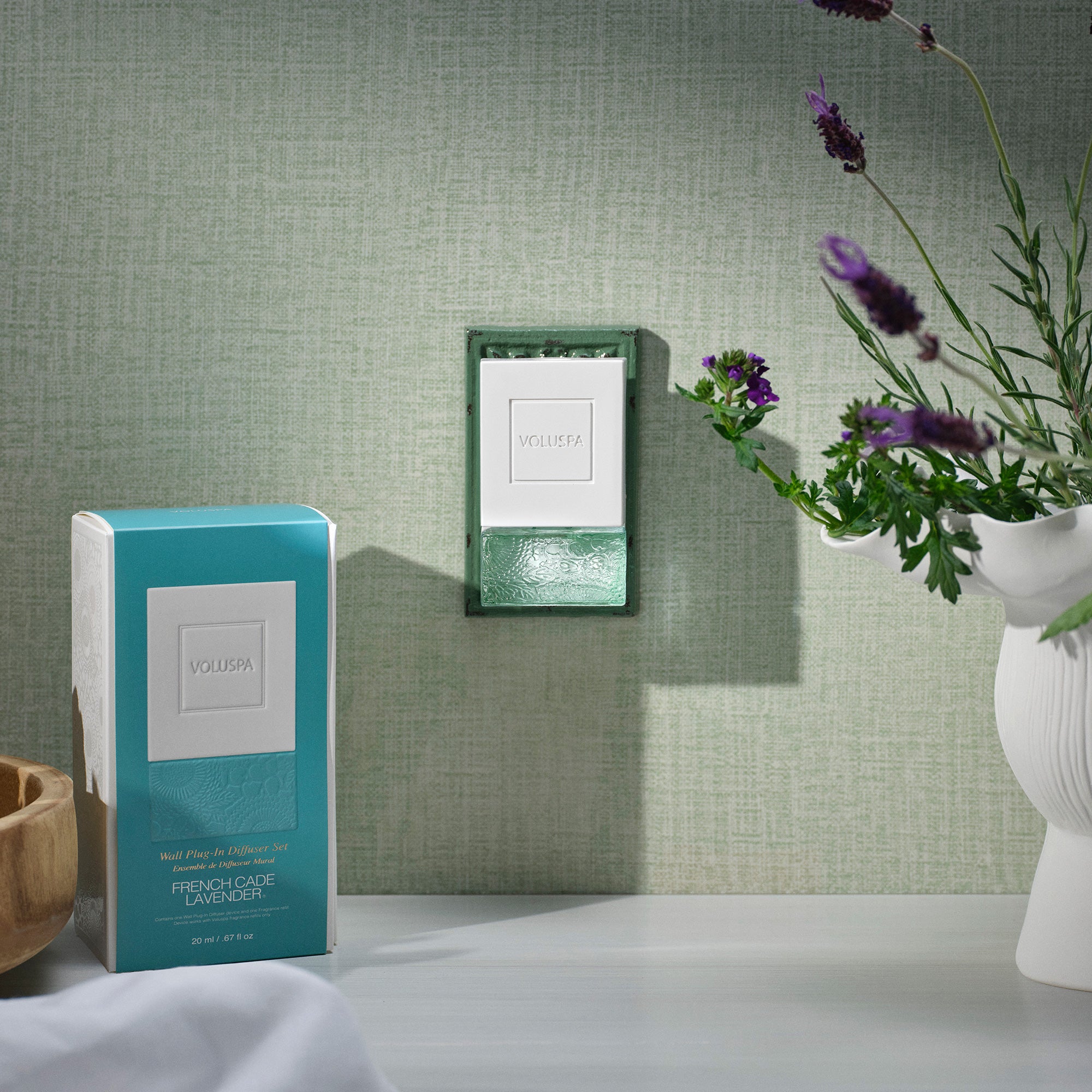 Voluspa - French Cade Lavender Wall Plug-In Diffuser Starter Kit