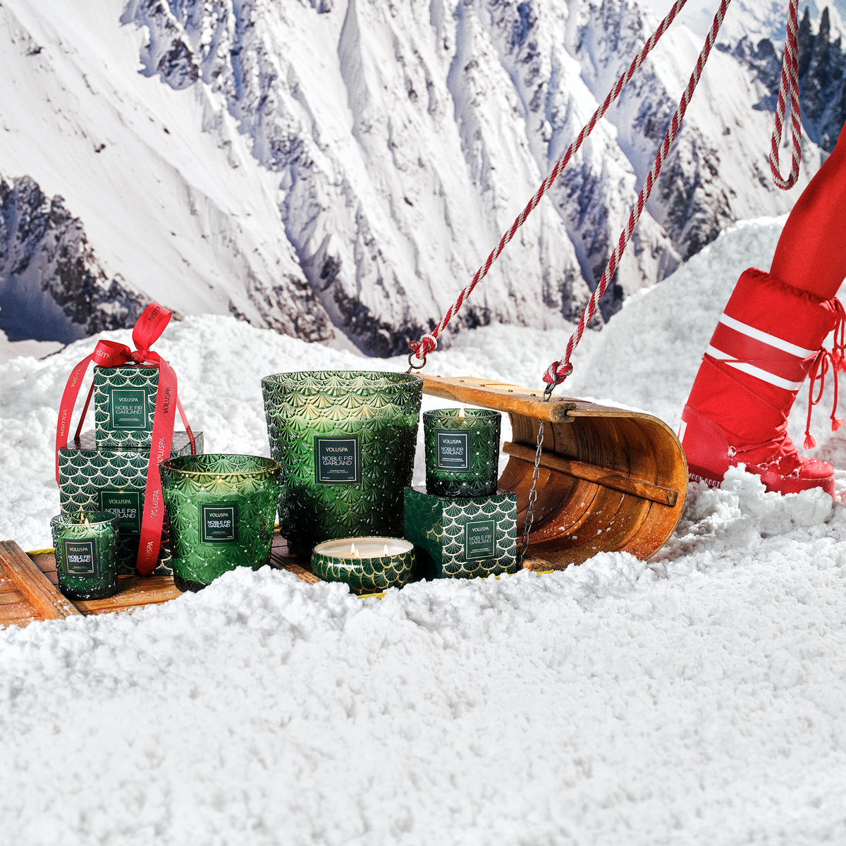 Voluspa - Noble Fir Garland Classic Luxe Candle