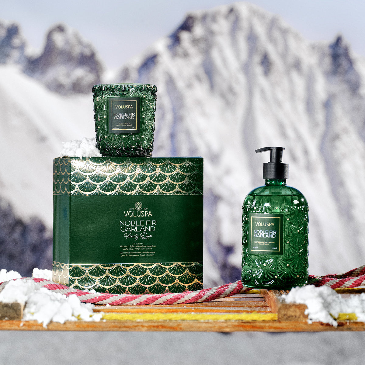 Voluspa - Noble Fir Garland Vanity Duo Gift Set