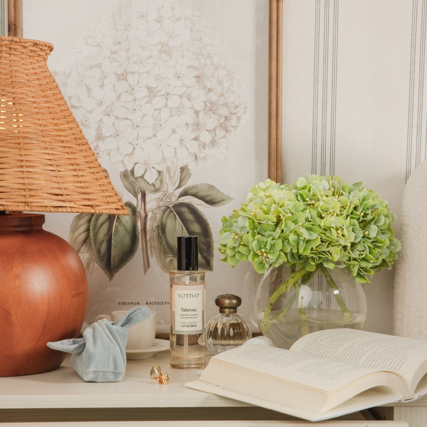 Votivo - Tuberosa Room & Linen Spray