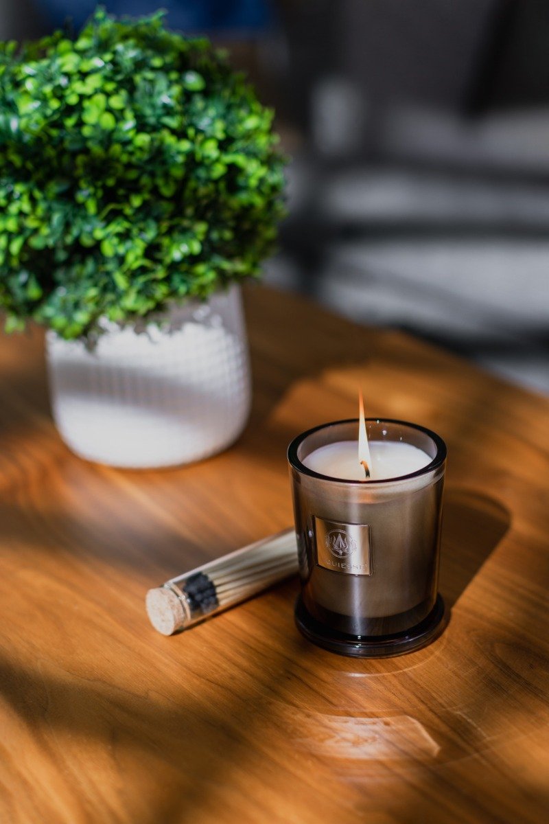 Aquiesse - Sandalwood Vanille Candle