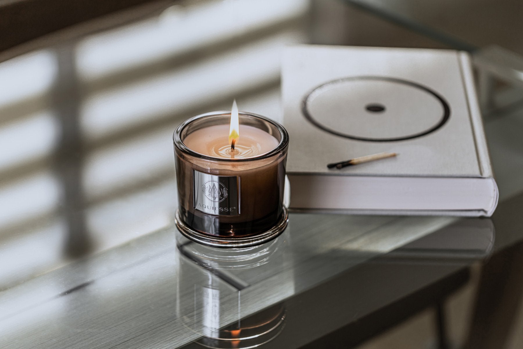 Aquiesse - Luxe Linen Medium Candle