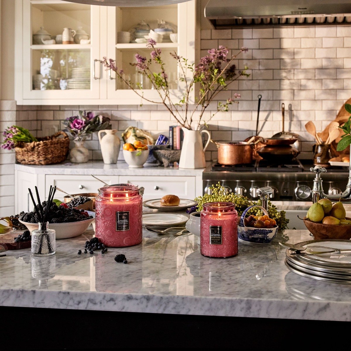 Voluspa - Foraged Wildberry Luxe Candle