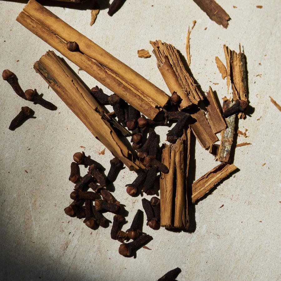 True Grace - Cinnamon & Clove Candle