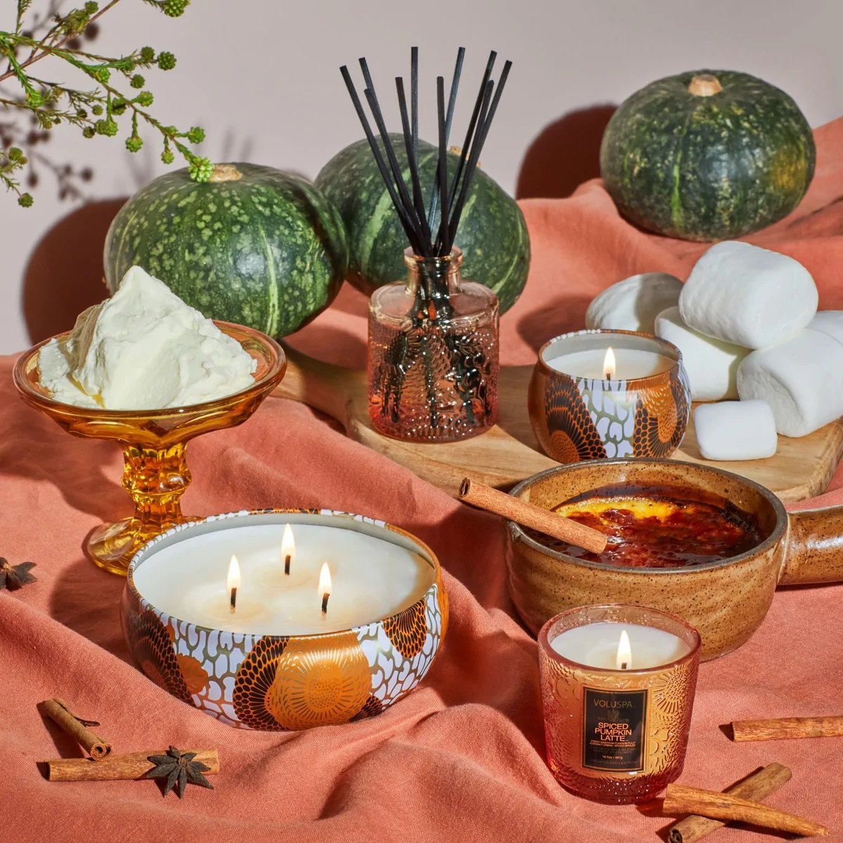 Voluspa - Spiced Pumpkin Latte Boxed Petite Pedestal Candle