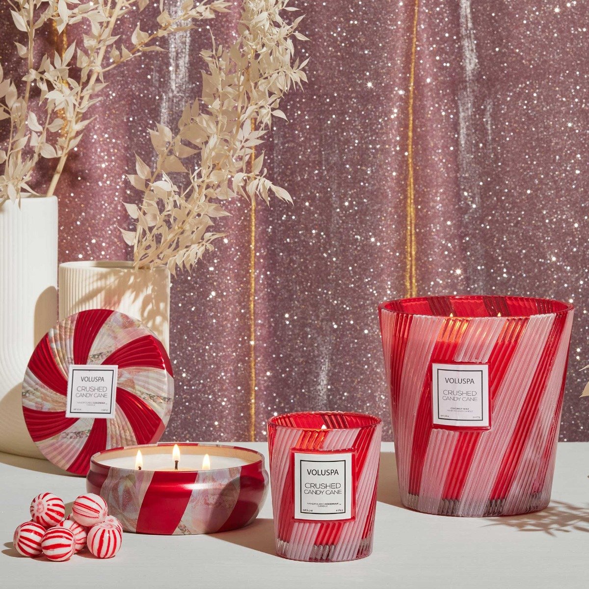 Voluspa - Crushed Candy Cane 5 Wick Hearth Candle