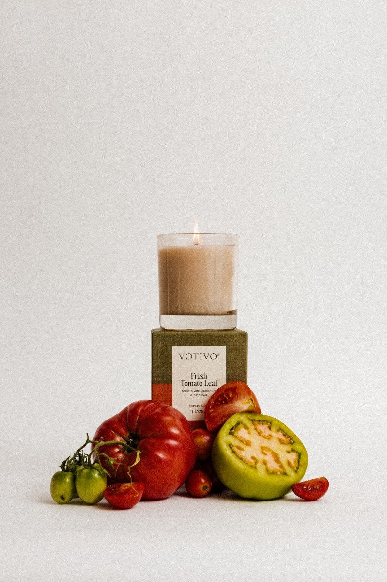 Votivo - Fresh Tomato Leaf Signature 10oz Candle