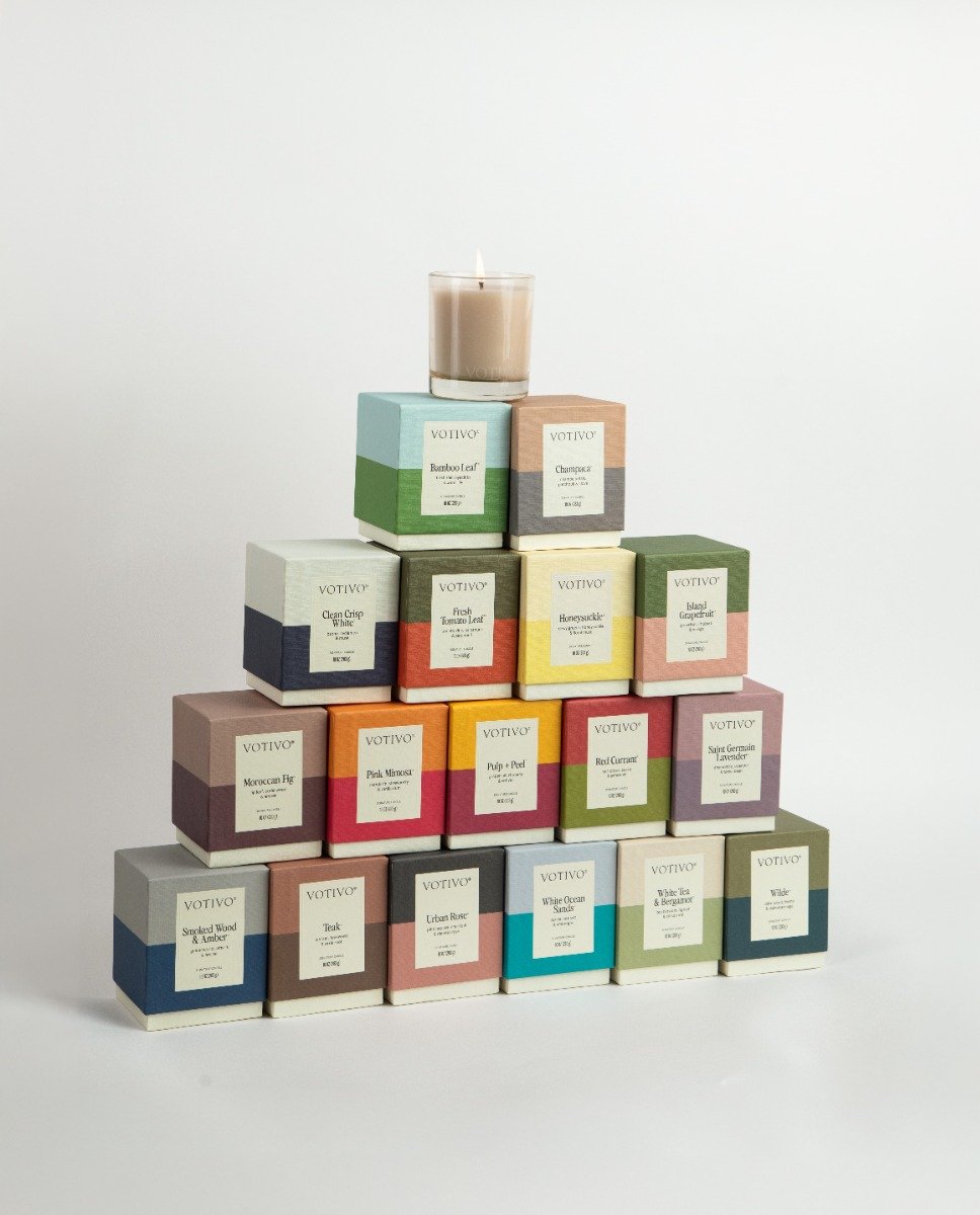 Votivo - Fresh Tomato Leaf Signature 10oz Candle | Candle Delirium