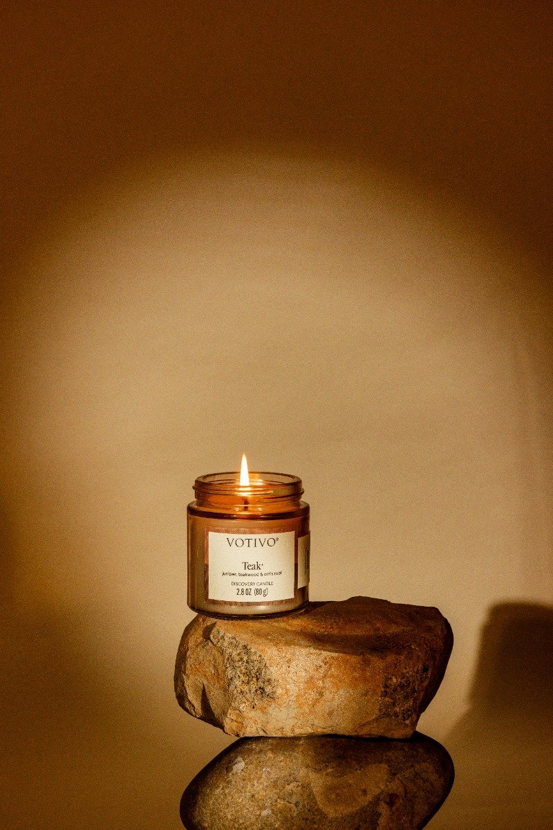 Votivo - Teak Discovery Candle