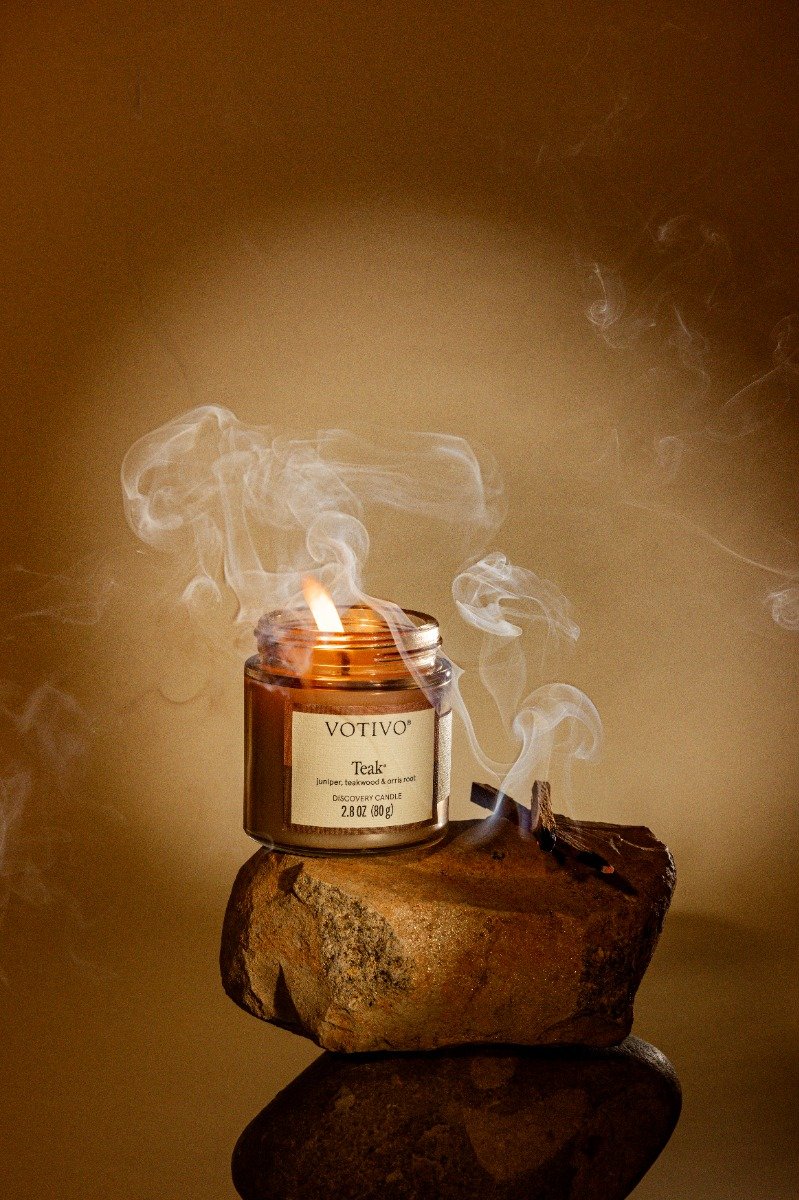 Votivo - Teak Discovery Candle